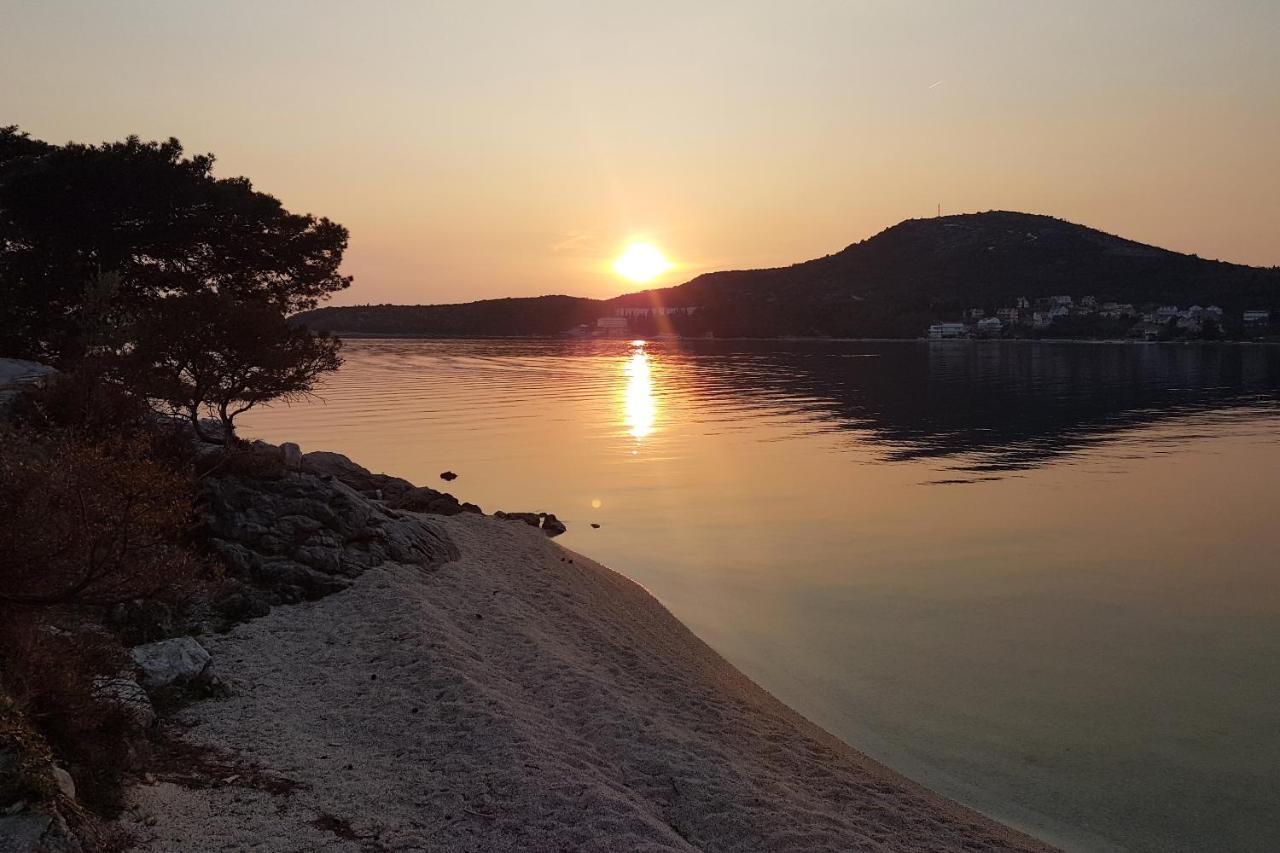 Apartments And Rooms By The Sea Slano, Dubrovnik - 2687 Exterior photo